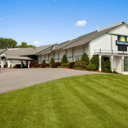 Days Inn By Wyndham Shelburne/Burlington Dış mekan fotoğraf
