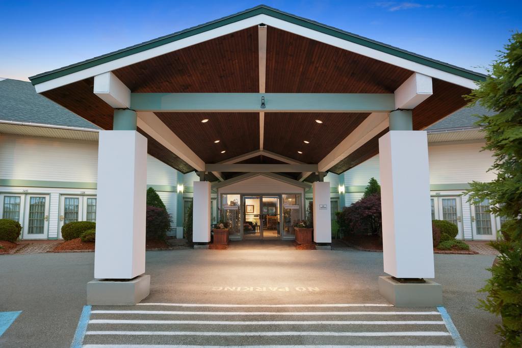 Days Inn By Wyndham Shelburne/Burlington Dış mekan fotoğraf